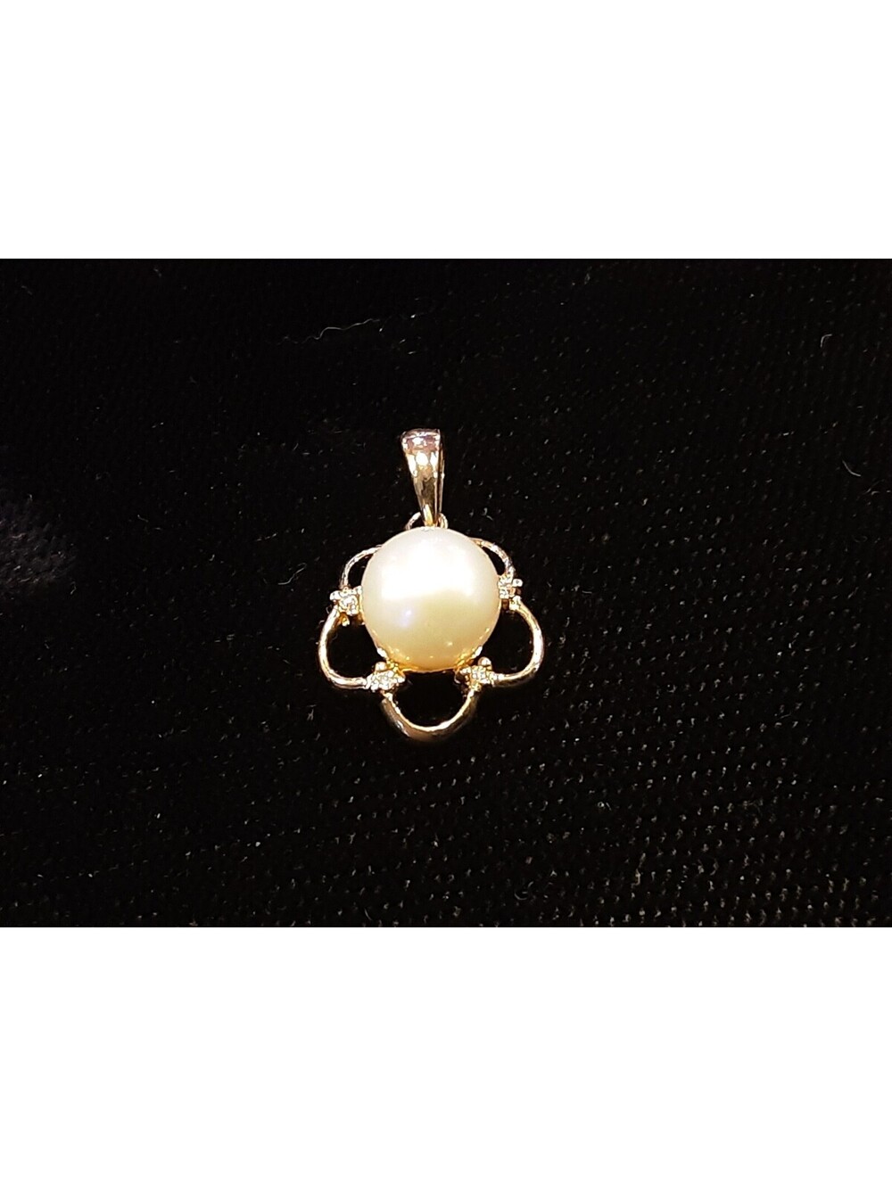 14k Diamond Pearl Pendant By Leer Tokyo Pearl